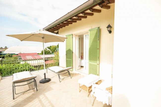 villa indipendente in affitto a Forte dei Marmi