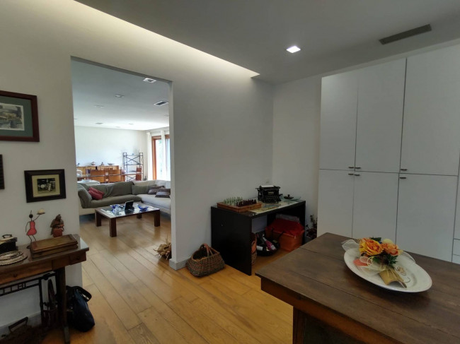 villa indipendente in vendita a Montignoso