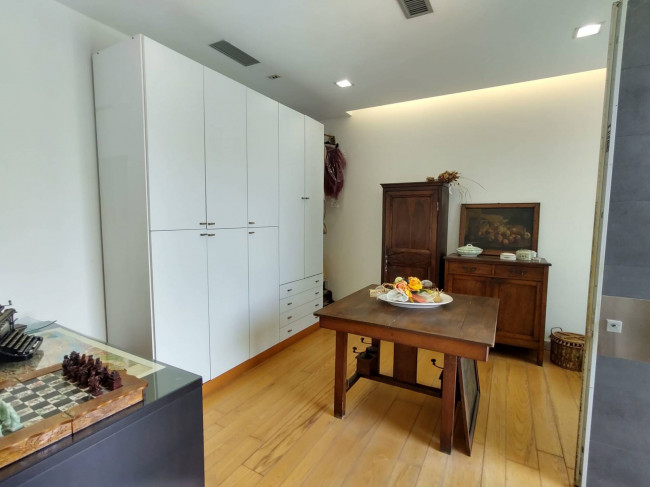 villa indipendente in vendita a Montignoso