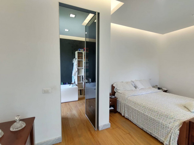 villa indipendente in vendita a Montignoso