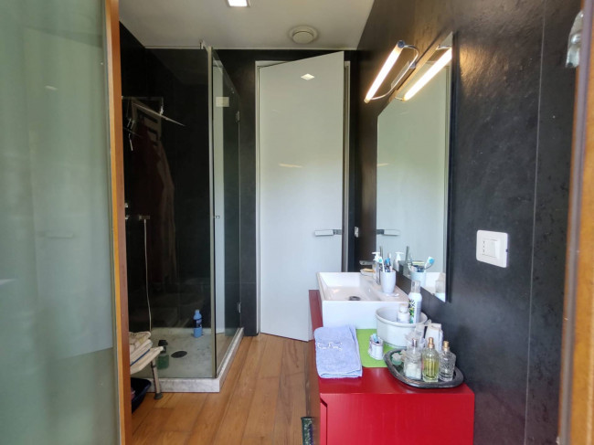 villa indipendente in vendita a Montignoso