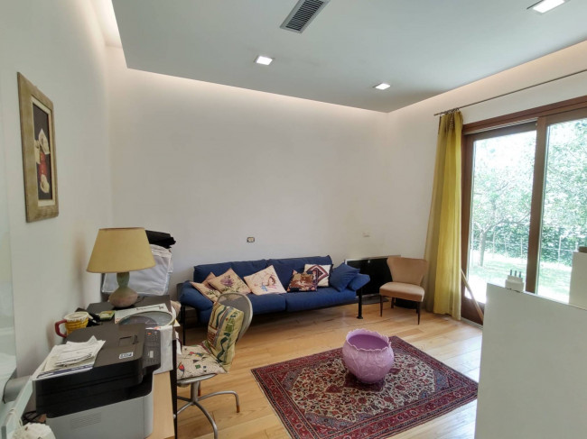 villa indipendente in vendita a Montignoso