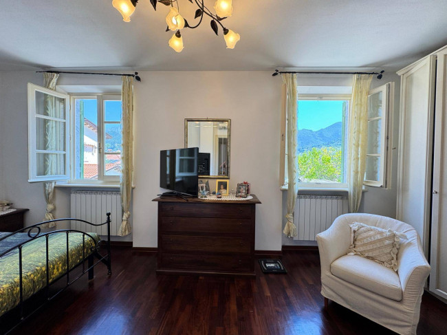 casa indipendente in vendita a Seravezza