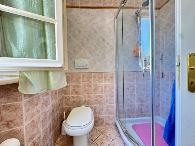 casa indipendente in vendita a Seravezza