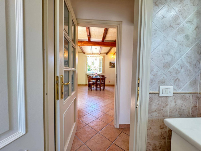 casa indipendente in vendita a Seravezza