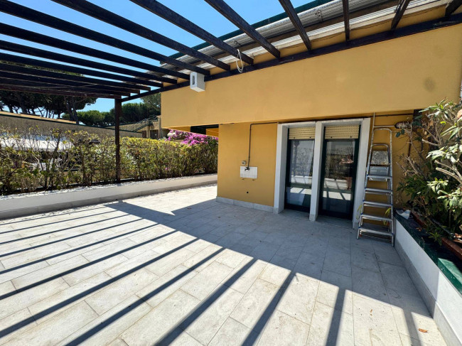 Villa quadrifamiliare in vendita a Montignoso