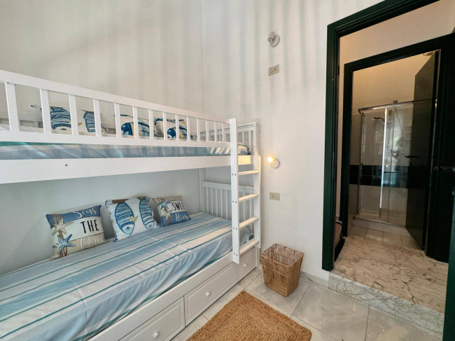 Villa quadrifamiliare in vendita a Montignoso