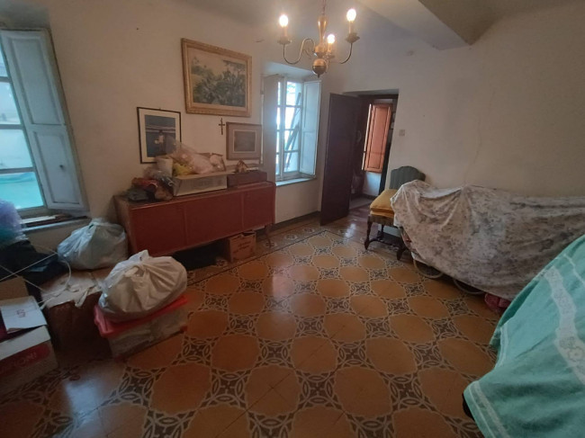 PALAZZINA in vendita a Camaiore