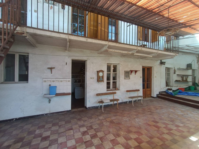 PALAZZINA in vendita a Camaiore