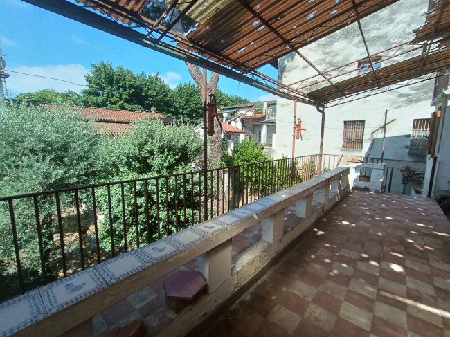 PALAZZINA in vendita a Camaiore