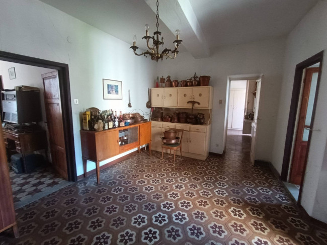 PALAZZINA in vendita a Camaiore