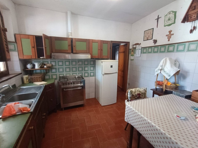 PALAZZINA in vendita a Camaiore