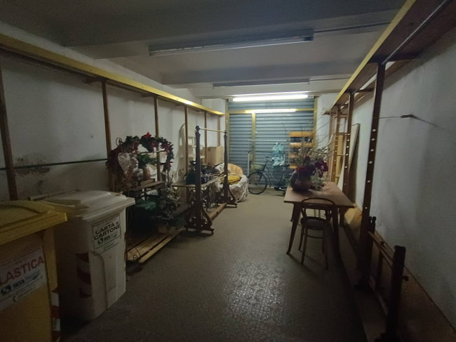 PALAZZINA in vendita a Camaiore