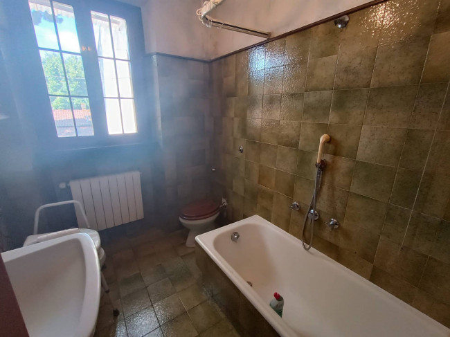 PALAZZINA in vendita a Camaiore