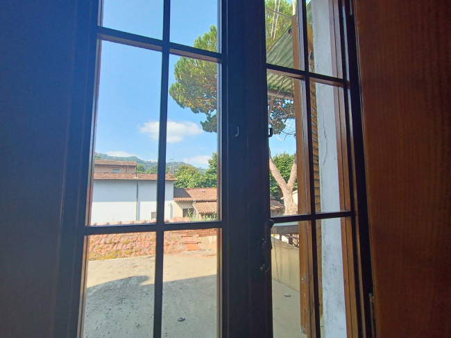 PALAZZINA in vendita a Camaiore