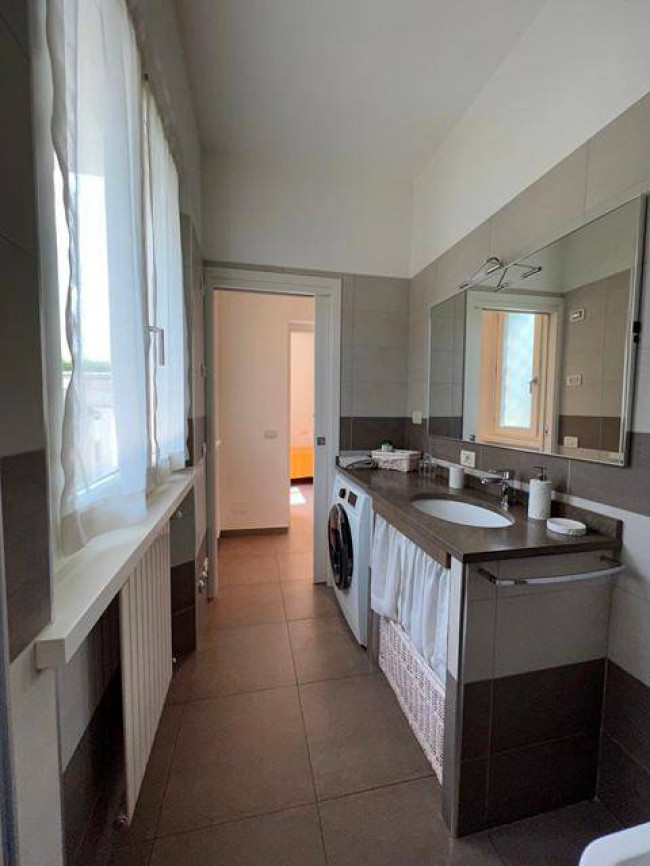 Villa single for rent in Forte dei Marmi