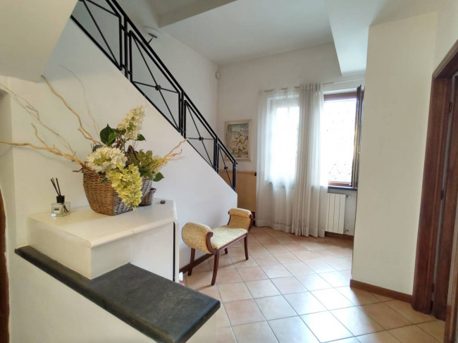 villa indipendente in vendita a Montignoso