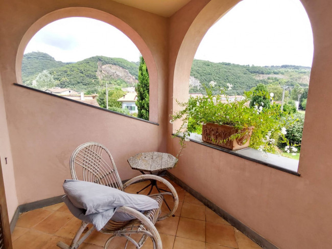 villa indipendente in vendita a Montignoso