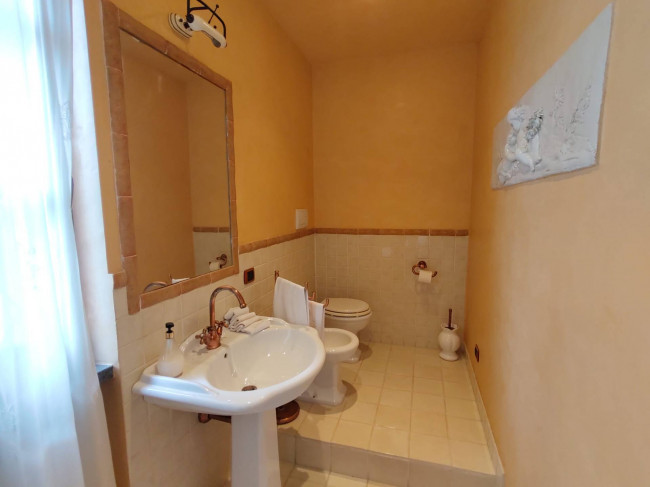 villa indipendente in vendita a Montignoso