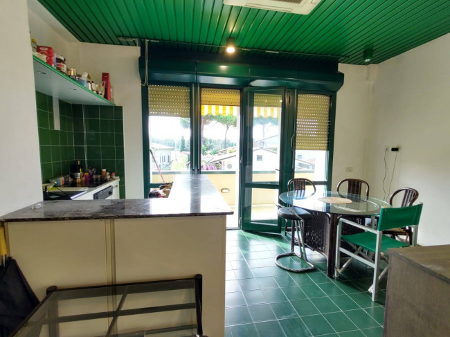 appartamento in vendita a Montignoso