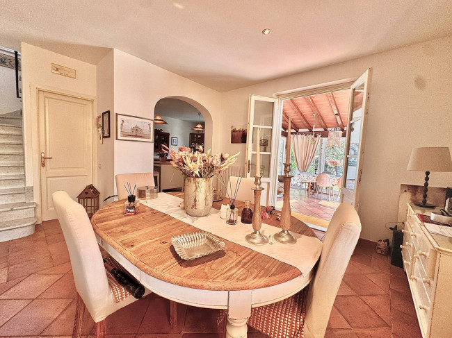 Villa in vendita a Seravezza