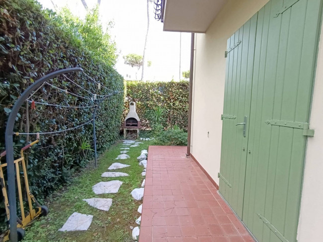 Villa in vendita a Montignoso