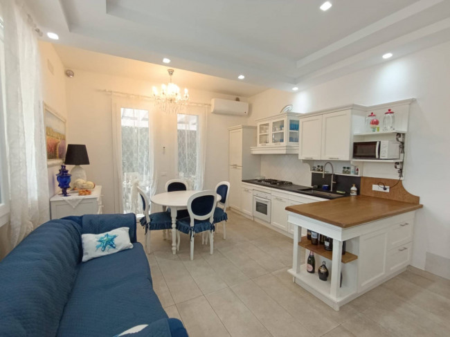 casa indipendente in vendita a Forte dei Marmi