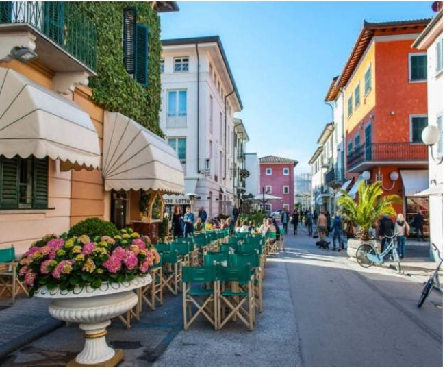 villa indipendente in vendita a Forte dei Marmi