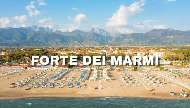 villa indipendente in vendita a Forte dei Marmi