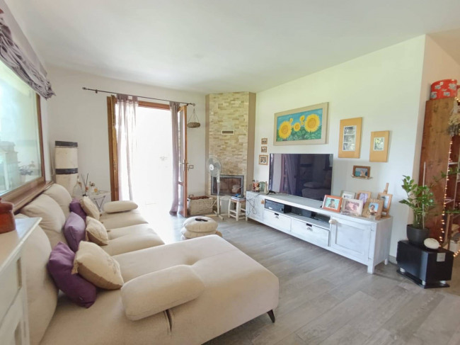 villa indipendente in vendita a Pietrasanta