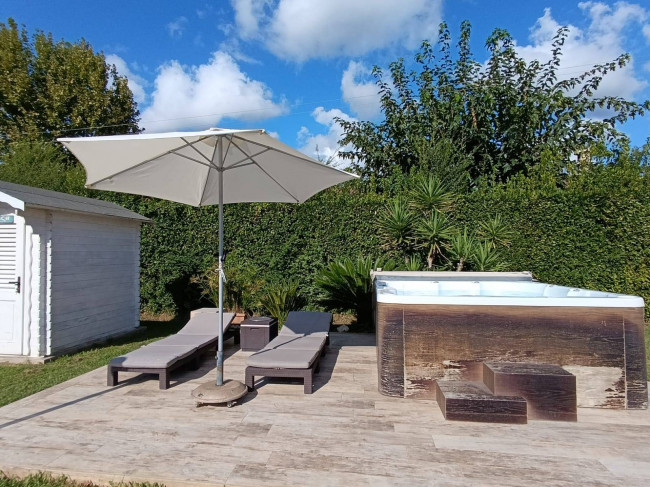 villa indipendente in vendita a Pietrasanta