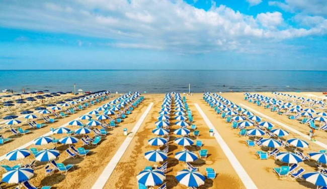 villa indipendente in vendita a Forte dei Marmi