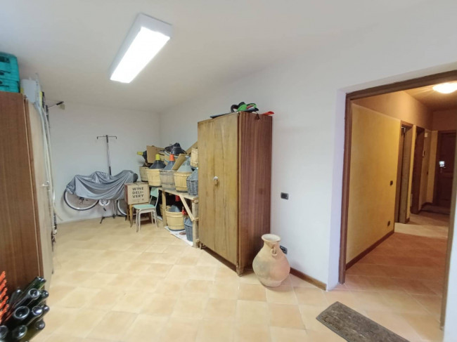 villa indipendente in vendita a Montignoso