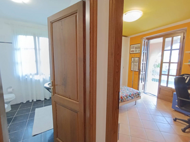 villa indipendente in vendita a Montignoso