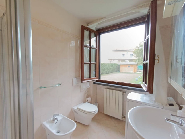 villa indipendente in vendita a Montignoso