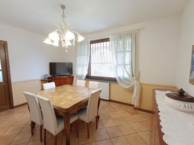 villa indipendente in vendita a Montignoso