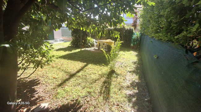 Villa semindipendente in vendita a Forte dei Marmi