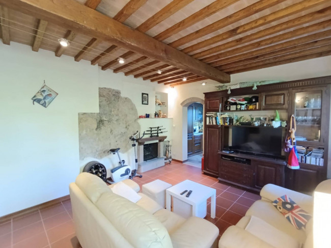 casa indipendente in vendita a Pietrasanta