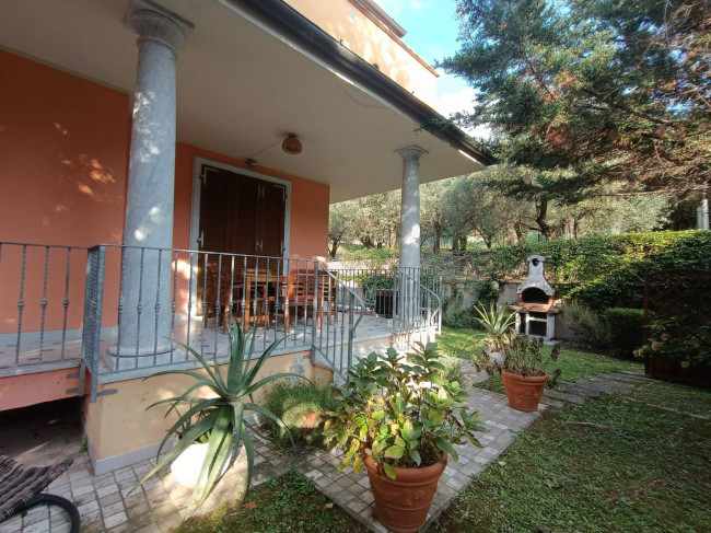 Villette a schiera in vendita a Seravezza