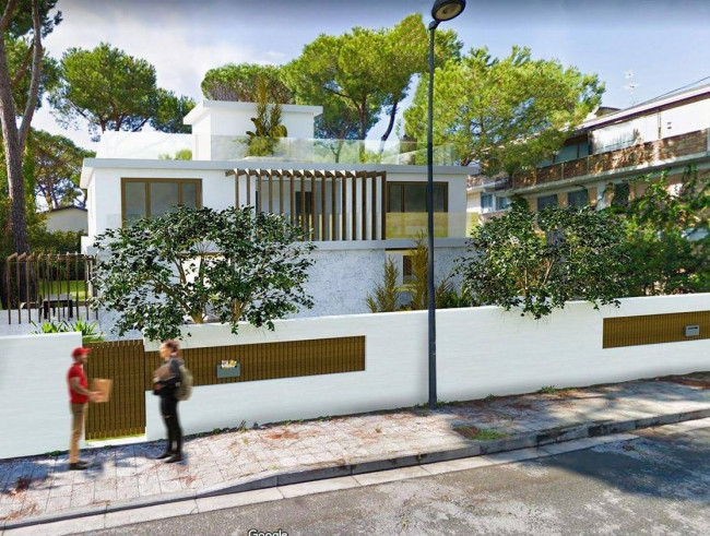 family house for sale in Camaiore