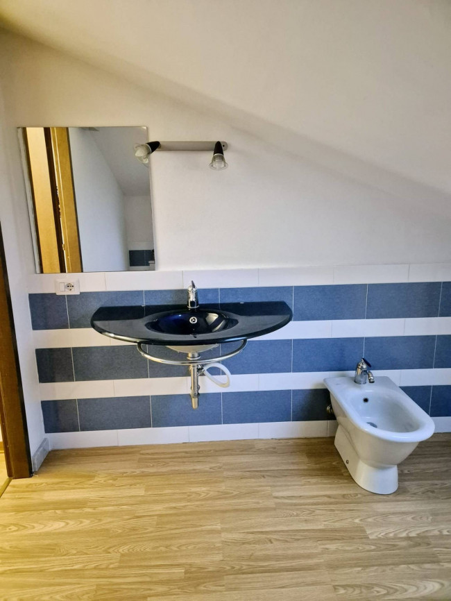 villa indipendente in vendita a Carrara