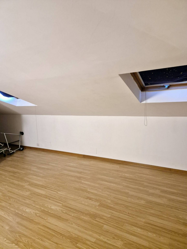 villa indipendente in vendita a Carrara