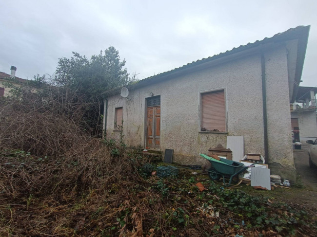 Villa in vendita a Montignoso