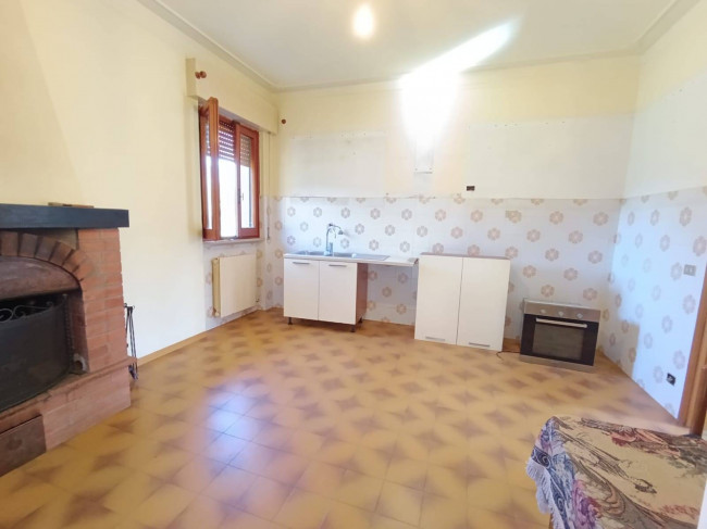 villa indipendente in vendita a Camaiore