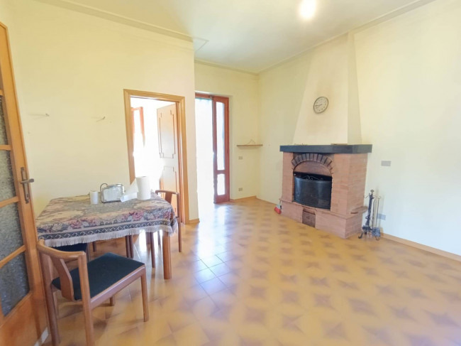 villa indipendente in vendita a Camaiore