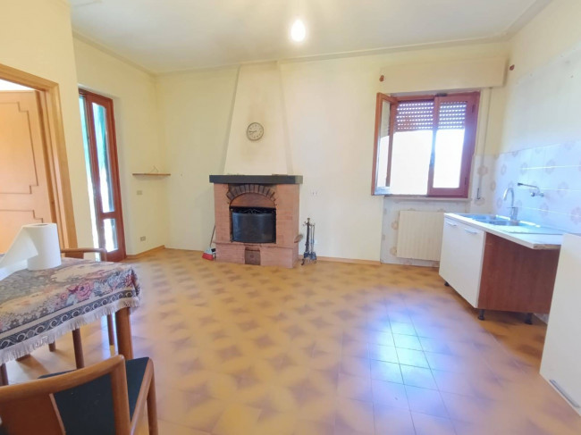 villa indipendente in vendita a Camaiore