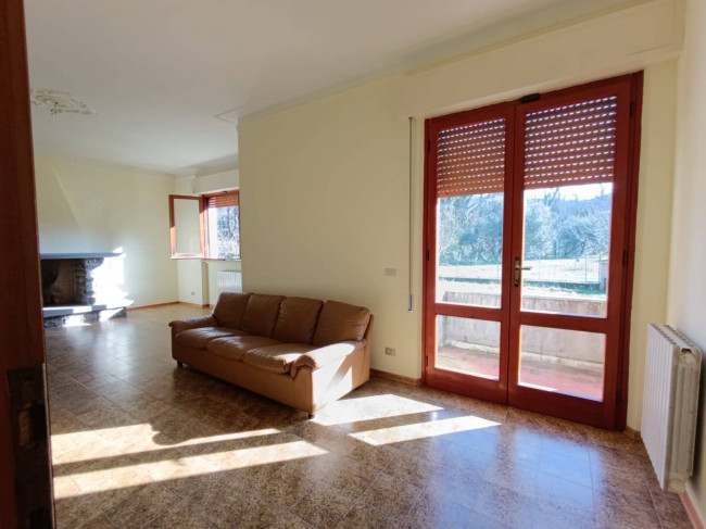 villa indipendente in vendita a Camaiore