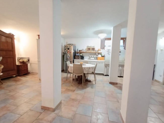 Appartamento in bifamiliare in vendita a Montignoso