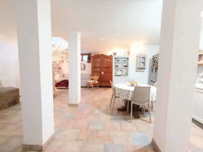 Appartamento in bifamiliare in vendita a Montignoso