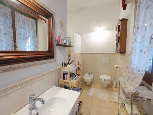 Appartamento in bifamiliare in vendita a Montignoso